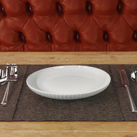 Assiette à dîner rayée en céramique blanche de 10,35 pouces, vente en gros, logo personnalisé, directement de l'usine