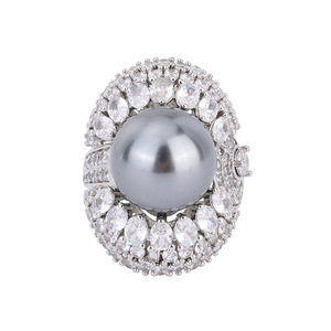 Bague d'anniversaire pour femme certifiée, élégante et géométrique, en cuivre plaqué platine, incrustée de nacre et de diamants, 14 mm, bijoux haut de gamme - Product Image 5