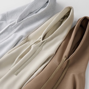 เสื้อฮู้ดดี้ผู้ชายสไตล์คลาสสิก ผ้าเฟรนช์เทอร์รี่หนานุ่ม คุณภาพหรูหรา ทรงโอเวอร์ไซส์ สกรีนโลโก้ตามสั่ง ไหล่ตก - Product Image 3