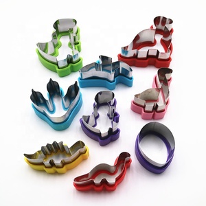 <span class=keywords><strong>Emporte</strong></span>-pièces en forme de patte de dinosaure pour fête d'anniversaire d'enfants - 3 x 4 pouces - <span class=keywords><strong>Emporte</strong></span>-pièces pour biscuits et fondant - Acier inoxydable - Product Image 3