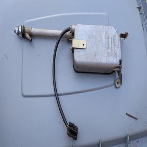 77-85 Mercedes Benz W123 280ce 300d Radio Telefoon Power Antenne Oem Gloednieuwe Spot - Product Image 1