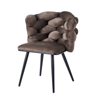 Chaise d'appoint simple au design moderne de luxe pour la chambre des filles Salon de manucure Fauteuil à cadre en fer Chaise de toilette multicolore douce