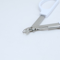 Instruments chirurgicaux jetables de qualité supérieure, agrafeuse cutanée, dissolvant d'agrafes de circoncision