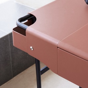 Bureau d'écriture moderne de luxe en acier inoxydable, table de bureau rouge avec rangement - Product Image 6