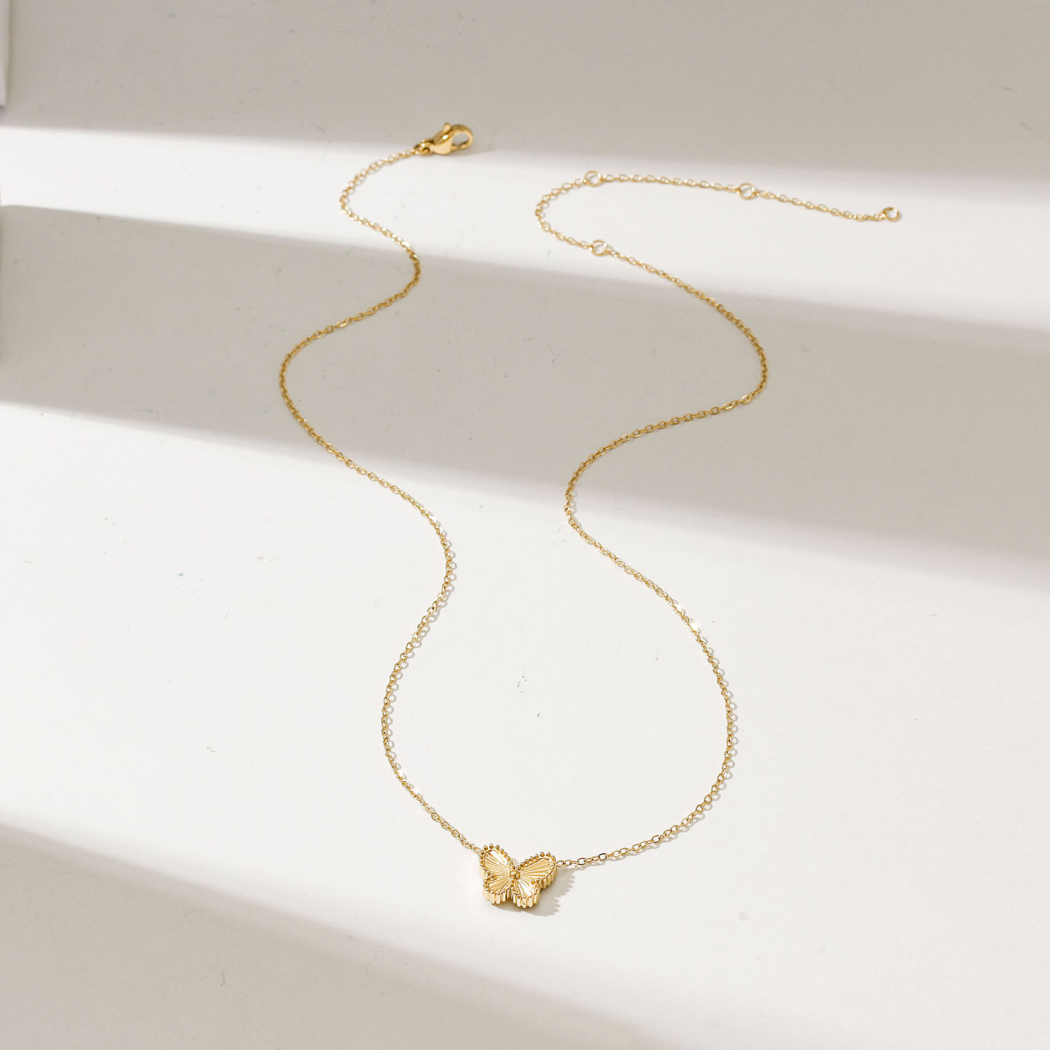 butterfly ingraving necklace