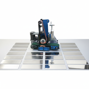 Machine de polissage et d'ébavurage à plat professionnelle en acier inoxydable Mecor pour tôles, avec épaisseur et largeur personnalisables - Product Image 1