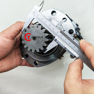 Máy xúc 322 320 <span class=keywords><strong>Swing</strong></span> động cơ 6676397 <span class=keywords><strong>Swing</strong></span> thủy lực EATON động cơ quỹ đạo 104-3177-006 động cơ thủy lực - Product Image 4