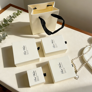 Scatola di Cartone Riciclabile su Misura per Set di Gioielli, Confezione Regalo Pieghevole di Lusso per Gioielli, Occhiali, Orologi e Accessori - Product Image 3