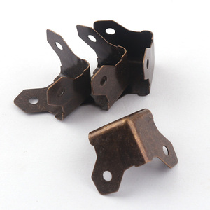 Ángulo <span class=keywords><strong>de</strong></span> envoltura Esquina <span class=keywords><strong>de</strong></span> metal <span class=keywords><strong>de</strong></span> joyería Caja <span class=keywords><strong>de</strong></span> madera/bolso Accesorios <span class=keywords><strong>de</strong></span> hardware - Product Image 6