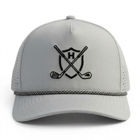 Casquette de baseball respirante perforée au laser avec cordon tressé noir et blanc, logo brodé en relief 3D, fermeture snapback réglable