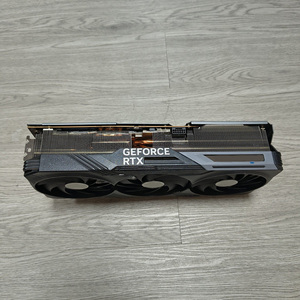 Tarjeta Gráfica para Juegos de Escritorio RTX 4090 GAMING OC 24GB GDDR6X con 3 Ventiladores - Product Image 2