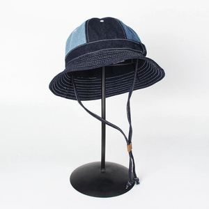 Seau vintage délavé pour homme, en acier inoxydable et ABS, avec logo personnalisé sérigraphié, idéal pour l'extérieur en été – Vente en gros, écologique et résistant - Product Image 4