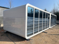 Cabine Apple portable, légère et robuste, avec un aménagement gain de place