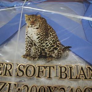 Sacchetto d'imballaggio su misura del pvc del cavo per la biancheria da letto della trapunta della coperta - Product Image 2