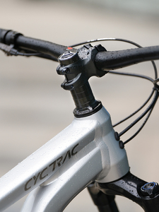 จักรยานเสือภูเขา CYCTRAC ENDU150 ระบบกันสะเทือนเต็มรูปแบบ ขนาดล้อ 29/27.5 นิ้ว ระยะยุบ 150 มม. ชุดเกียร์ NX 12 สปีด ระบบเบรกไฮดรอลิก 4 ลูกสูบ รุ่น NX-12-speed Mid-sleeve H - Product Image 6