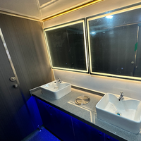 Toilettes mobiles à installation instantanée : unités portables de style conteneur haut de gamme pour les événements en plein air et les chantiers