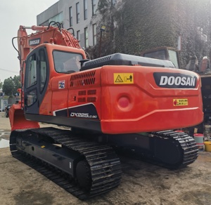Doosan เครื่องขุด225LC-9C ตีนตะขาบมือสองสภาพดีเครื่องขุด225LC-9s มือสองในลานเซี่ยงไฮ้ - Product Image 3