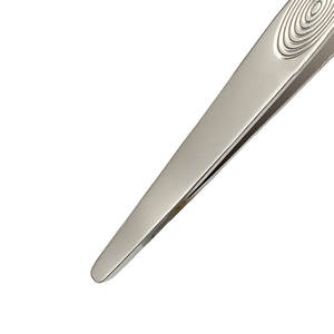 Pinzas para Depilar Cejas de Acero Inoxidable con Punta Inclinada y Logotipo Personalizado, Mango Cómodo, Punta Chapada en Oro, Estilo Moderno - Product Image 5