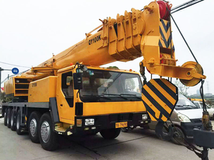 Grue sur camion de marque supérieure QY100K8C 100 tonnes avec flèche de 80,5 m et contrôle avancé pour ponts, énergie éolienne et projets de grande envergure - Product Image 6