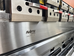 2025 giá tốt nhất 100t 125t 3200mm Kích thước CNC Máy Uốn tự động Báo Chí phanh thép 4 + 1 trục Báo Chí Máy uốn - Product Image 6