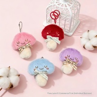 Petit pendentif en peluche champignon coloré, porte-clés de sac, chaîne perlée, accessoire de coiffure DIY, décoration pour chapeau, chaussures, chaussettes, broche pour vêtements