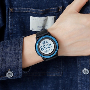 <span class=keywords><strong>Reloj</strong></span> deportivo Skmei 2047 resistente al agua con pantalla LED, <span class=keywords><strong>reloj</strong></span> despertador electrónico <span class=keywords><strong>de</strong></span> moda para hombre, banda <span class=keywords><strong>de</strong></span> TPU, <span class=keywords><strong>reloj</strong></span> automático con fecha y semana para hombre - Product Image 4