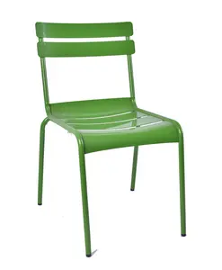 Meubles d'occasion de restaurant, chaises de salle à manger en métal noir - Product Image 1