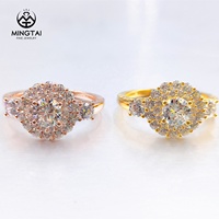 Bague de fiançailles en or massif de mode brésilienne avec conception de fleur de forme ronde en zircon cubique pour la fête de mariage ou l'anniversaire