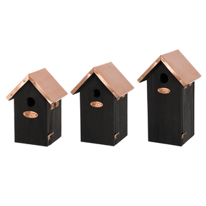 Esschert Design arbre mural suspendu extérieur toit en cuivre noir FSC bois de pin <span class=keywords><strong>maison</strong></span> d'oiseau pour l'hiver troglodyte <span class=keywords><strong>mésange</strong></span> bleue grande <span class=keywords><strong>mésange</strong></span> - Product Image 1