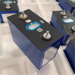 แบตเตอรี่ลิเธียมไอออนแบบแท่งปริซึม NMC 3.7V 180Ah สำหรับยานยนต์ไฟฟ้าและระบบกักเก็บพลังงานแสงอาทิตย์ - Product Image 4