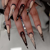 Faux ongles européens et américains à talon long, strass étincelants, design manucure française foncée, motif étoiles scintillantes