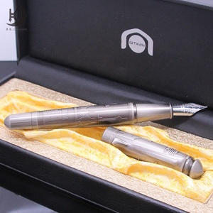 Pluma estilográfica de plata real corrosiva antigua de lujo, diseño de cuerpo, regalo de recuerdo de país, logotipo, pluma estilográfica de metal de peso pesado para Arabia Saudita - Product Image 5