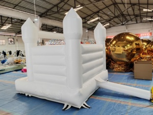 Trampoline de château blanc en PVC à prix d'usine pour les décorations de mariage et de célébration en plein air - Product Image 3