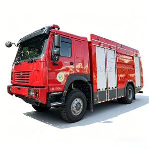 Camión de Bomberos Sinotruk HOWO 4x4 con Tracción en las Cuatro Ruedas, 6 Toneladas, 8 Toneladas, Tanque de Agua de 6000 L, Tanque de Espuma, Vehículo Contra Incendios - Product Image 1