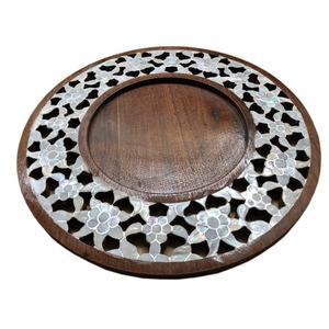 Grossiste Beau plateau rond artisanal en nacre incrustation plateau en bois foncé décoration plateau EID Ramadan fabriqué au Vietnam - Product Image 1