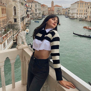 Nouveau <span class=keywords><strong>pull</strong></span> décontracté à rayures noires et blanches pour femmes col rond tricoté haut court cardigan pour adolescents - Product Image 6