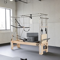 Combinaison de trapèze Reformer en bois d'érable de luxe, design durable et réglable, pour entraînement classique de Pilates et de yoga, studio de Pilates, bien-être