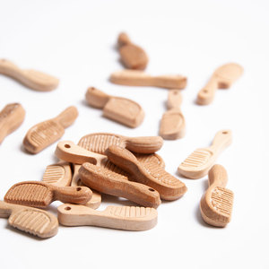 Peigne en bois de pêche élégant et raffiné, mini peigne à cheveux portable de 3 cm pour les voyages et la décoration - Product Image 4