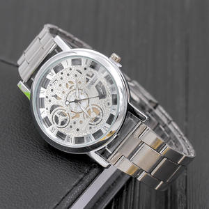 Offre spéciale Montre à quartz creuse ronde en acier inoxydable personnalisable plaquée <span class=keywords><strong>or</strong></span> - Product Image 4