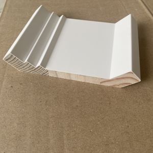 Moulures de couronne apprêtées et enduites de gesso - Product Image 1