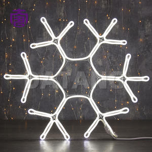 Soluciones de iluminación LED para exteriores personalizadas IP65, decoración de copo de nieve iluminado para uso en interiores en Navidad y fiestas. - Product Image 5