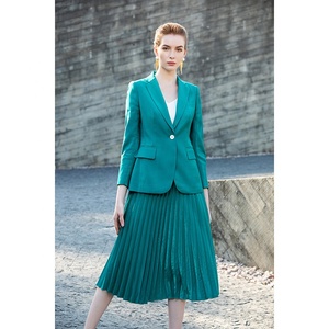 Plissiertes 2-teiliges Set Damenrock und Oberteil für Winter Herbst Damen Business-Anzug CEO-Dame - Product Image 2