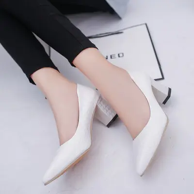 CLS039 웨딩 신발 신부 컴포트 여성 패션 중반 뒤꿈치 신발