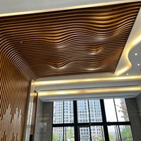 Système de déflecteurs de plafond en aluminium, forme vague moderne, imperméable et ignifuge, pour la décoration intérieure des atriums, des halls et des plazas intérieures