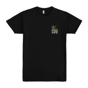 Camiseta Simple Life negra talla pequeña con logo Simple Life en el pecho izquierdo - Product Image 2
