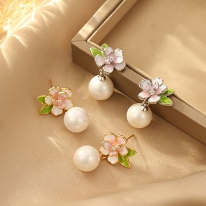 ต่างหูเงินแท้ 925 ชุบทอง 18K ดีไซน์เรขาคณิตประดับเพชรซิร์คอน สไตล์หวานสดใส สำหรับฤดูร้อน รุ่นใหม่ - Product Image 1