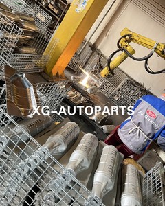 Convertisseur catalytique automatique de pièce de moteur approprié au convertisseur catalytique moyen de Chery Fulwin <span class=keywords><strong>2</strong></span>/ E5 - Product Image 2