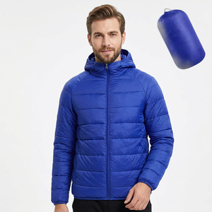 Blouson matelassé à capuche pour homme de qualité supérieure, imperméable et coupe-vent, en polyester rembourré, fermeture double boutonnage, couleur unie - Product Image 3