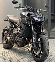 Moto Sportive Yamaha MT-09 Japon 890cc Moteur CP3 + IMU 6 Axes + Quickshifter Bidirectionnel & Écran TFT + <180 km/h
