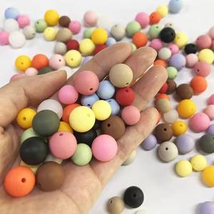 Les perles rondes en silicone <span class=keywords><strong>Focal</strong></span> de 12 mm les plus complètes, 137 couleurs, sans BPA, pour porte-clés, bracelets, fabrication de stylos, accessoires de bricolage - Product Image 2
